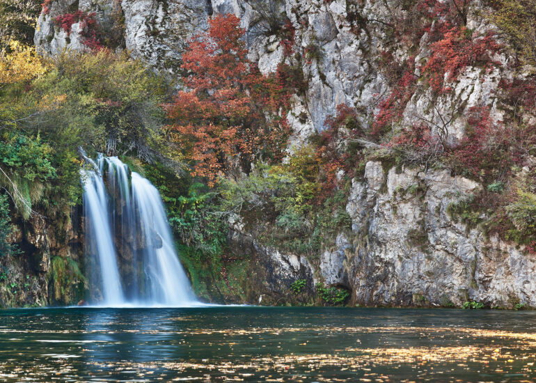 plitvice-lakes-waterfall